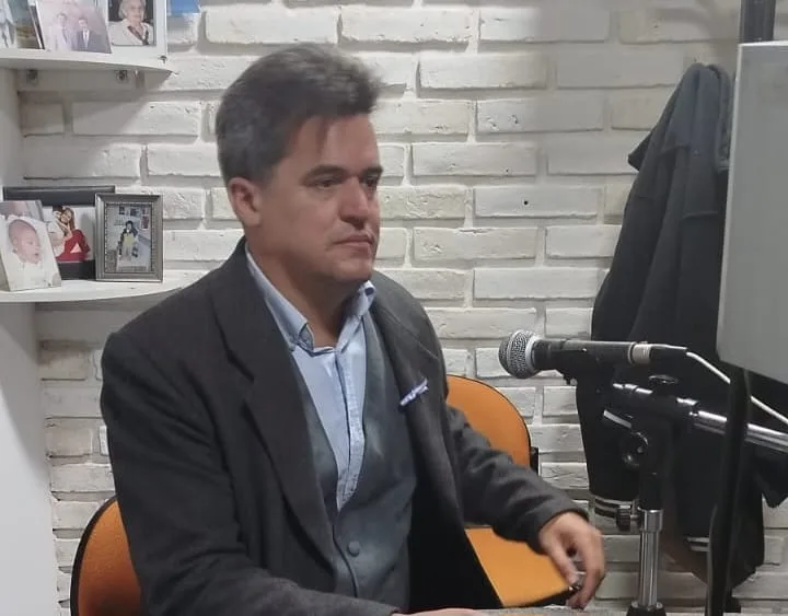 “No estoy bien. Necesito ayuda”: el mensaje de José Icazatti para hablar del sufrimiento emocional
