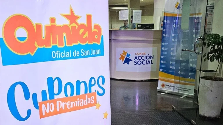 A sala llena, la Caja de Acción Social realizó un nuevo sorteo de cupones no premiados
