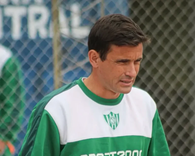 Lucas Ceballos sufrió una fractura de malar y permanece internado