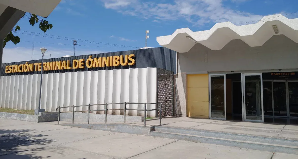 Cuidadores de autos de la Terminal realizarán un reclamo tras ser desalojados