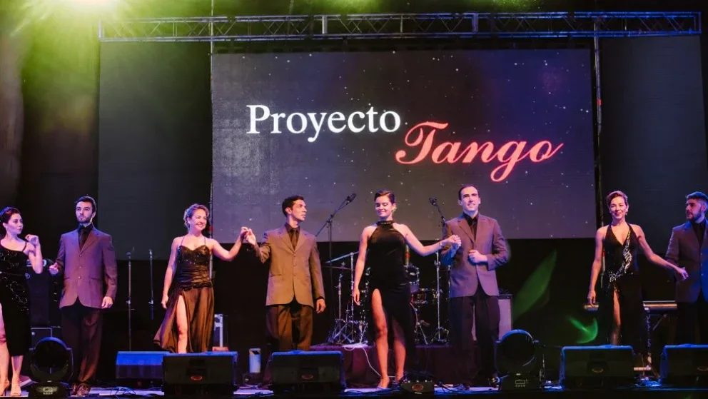 El Conte Grand celebra la primavera al ritmo del folclore y el tango
