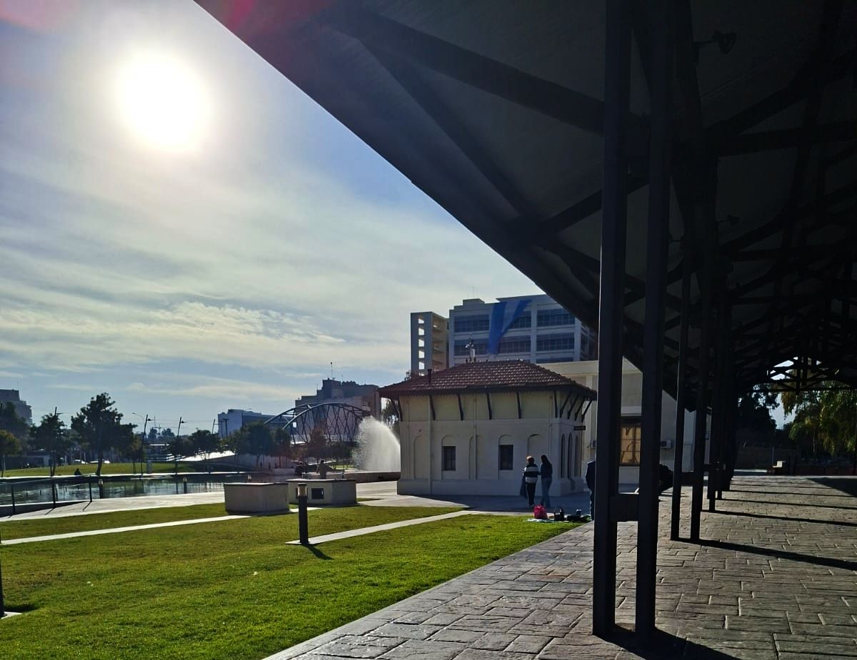 Martes fresco y con cielo parcialmente nublado en San Juan