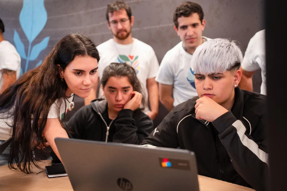 El Gobierno de San Juan y Junior Achievement Cuyo impulsan la formación docente con puntaje en educación financiera