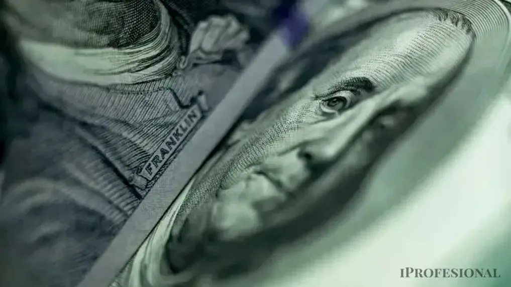 Qué pasará con el dólar en 2027: el número que proyecta el Gobierno en el Presupuesto