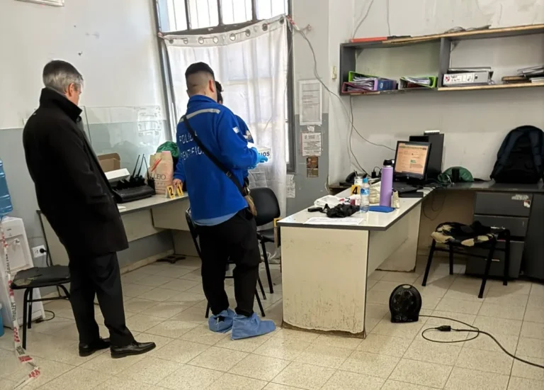 Detuvieron al Policía que le disparó a su colega embarazada en una comisaría de La Bebida