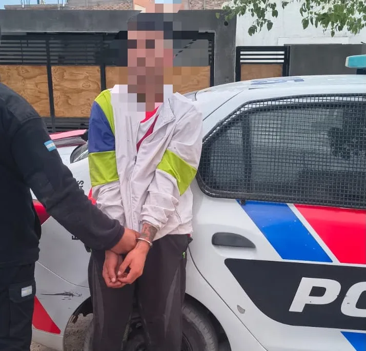 Intentó robar una moto, no pudo arrancarla y terminó detenido en Chimbas