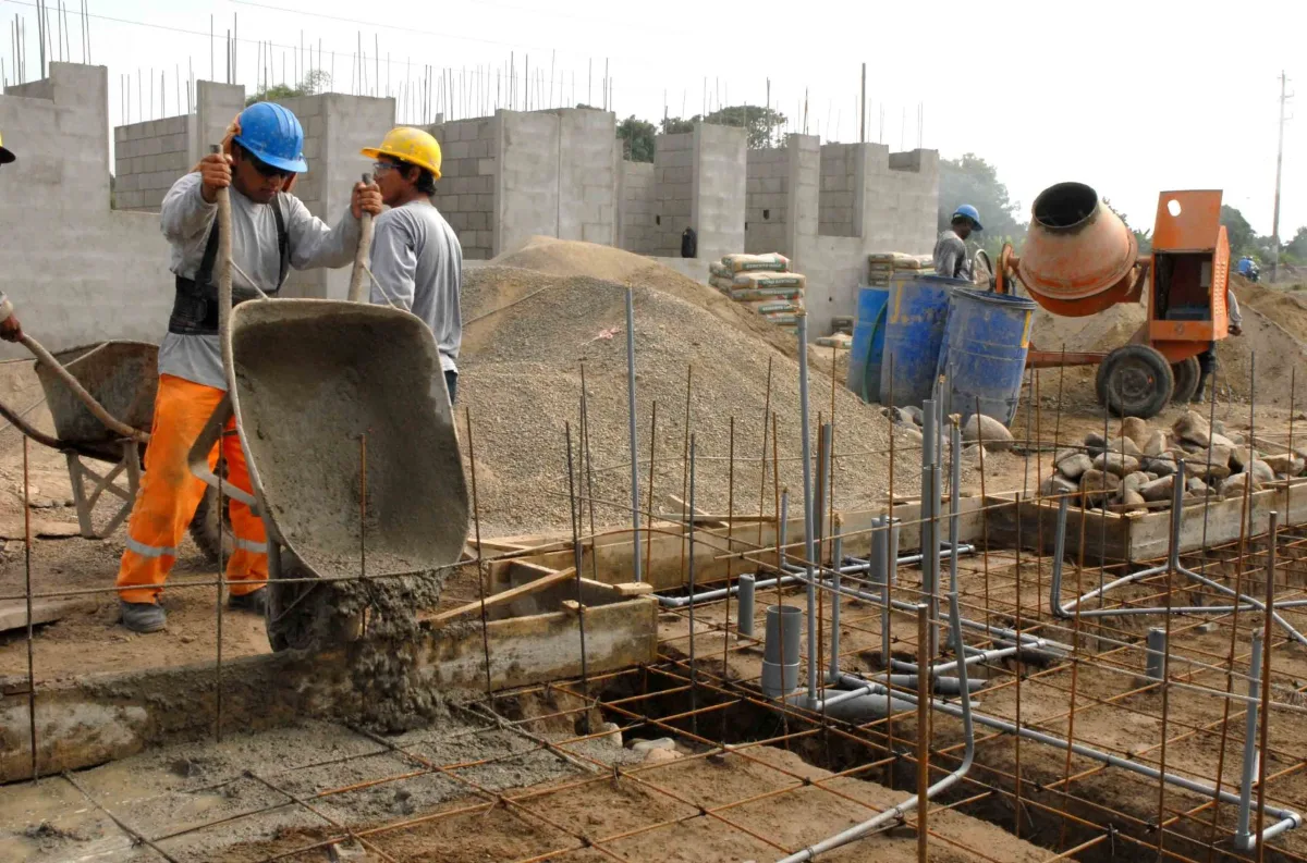 La construcción no remonta: cayó 4,5% en julio, según el INDEC