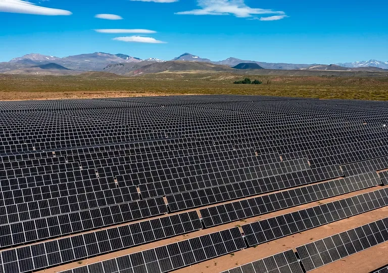 Genneia suma una llave comercial para disputar la energía de la minería sanjuanina