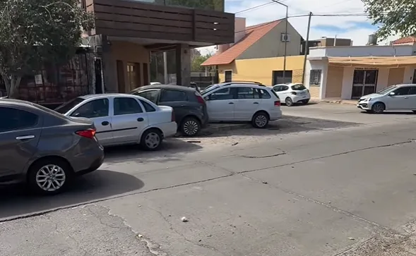 Otra vez, un fuerte choque en una peligrosa esquina de Trinidad: vecinos piden un semáforo
