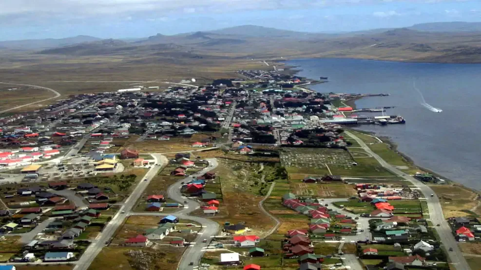 El dilema chileno por Malvinas: respaldo diplomático a la Argentina y negocios privados con los isleños
