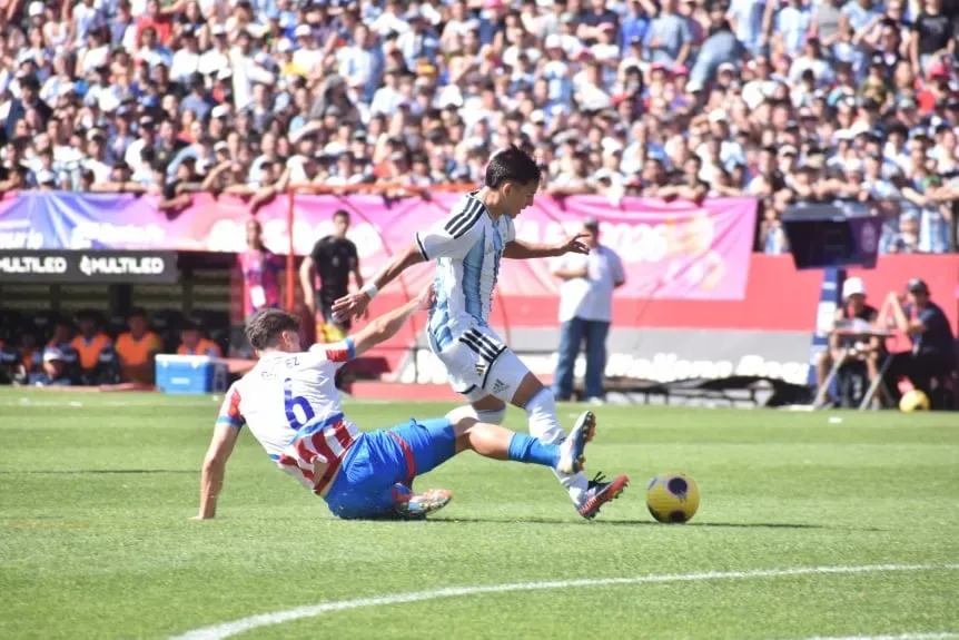 La Selección Argentina no pudo con Paraguay y se quedo con la medalla plateada en los Juegos Suramericanos