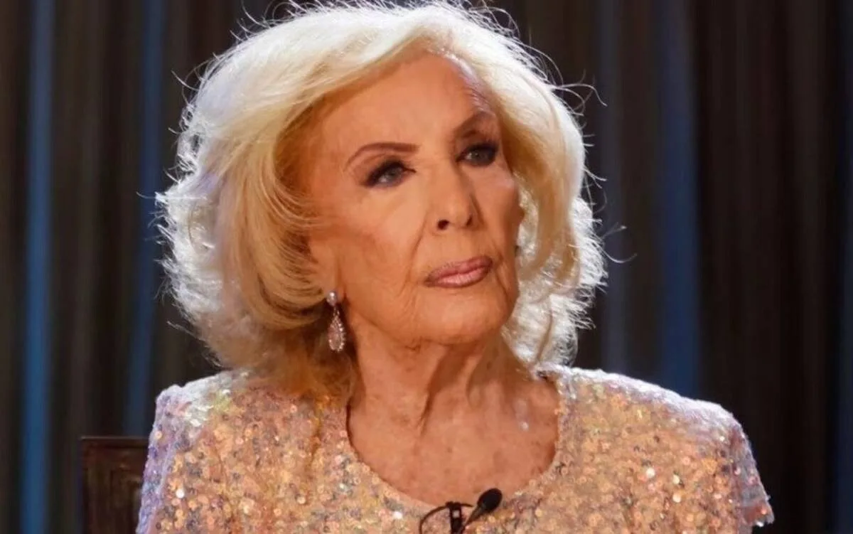 Marcela Tinayre contó cómo está Mirtha Legrand luego de recibir el alta médica: “Mamá es indomable”
