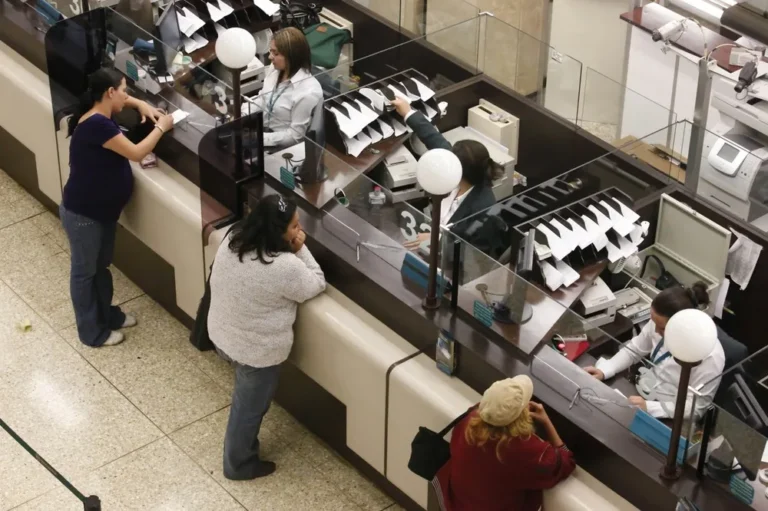 Los bancarios acordaron otro aumento: cuánto cobrarán de sueldo básico y cuál será el salario inicial
