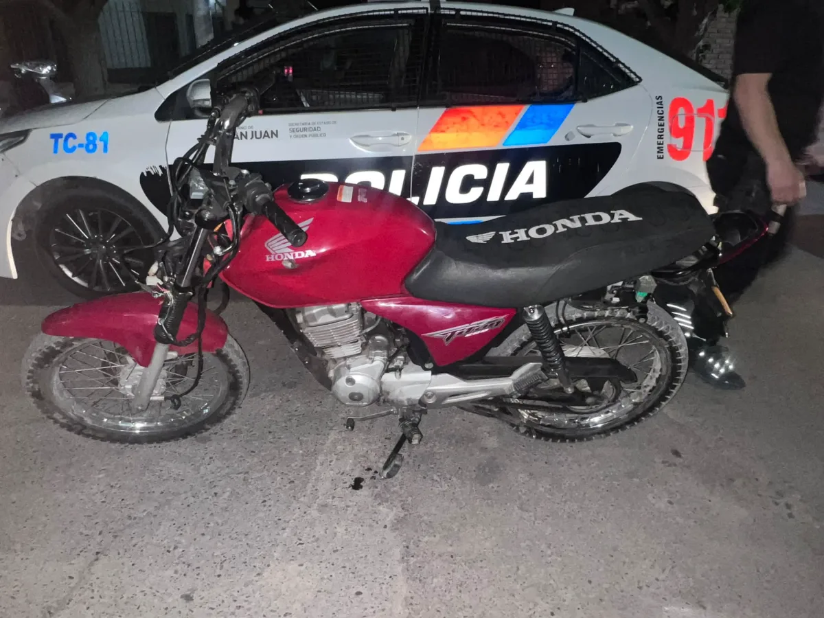 Capturaron a un adolescente con una moto de dudosa procedencia en Rawson