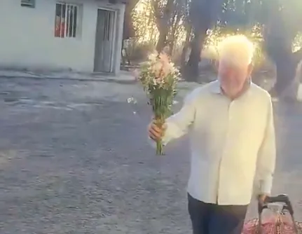 El Payito emocionó con un gesto de amor hacia su mamá en el cementerio