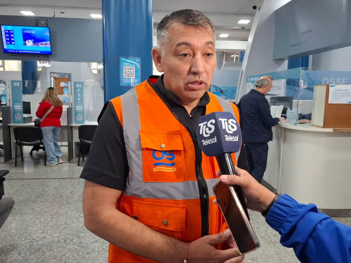 Obras Sanitarias acelera los trabajos de bacheo y estima completar en dos meses el atraso histórico