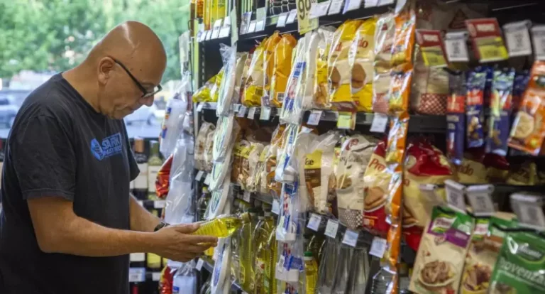 Supermercados: un mismo producto puede costar hasta 9,2% más y un informe revela dónde conviene comprar