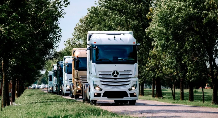 Nuevos sueldos para Camioneros: cuánto cobra un chofer en octubre y el millonario bono que llegará en 2027