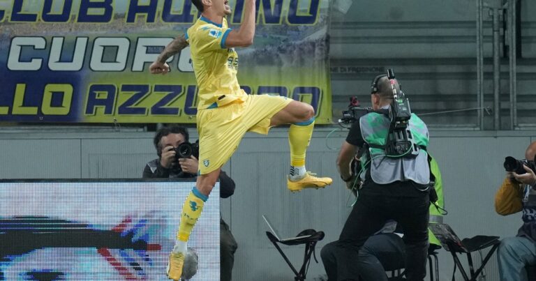 Serie A: el insólito blooper de Sassuolo que Frosinone transformó en gol
