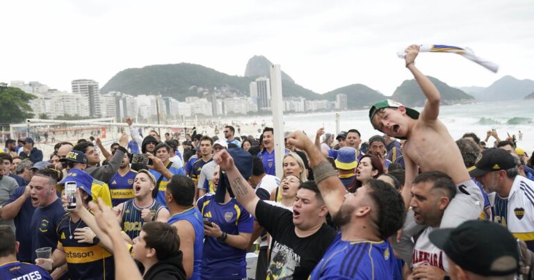 Boca copó Copacabana con un banderazo que revolucionó Río de Janeiro