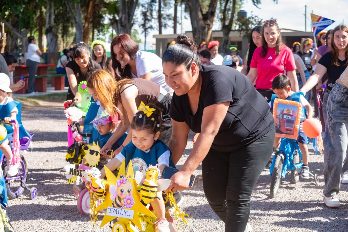 Santa Lucía celebró la tradicional Bicicleteada de los CDI junto a las familias