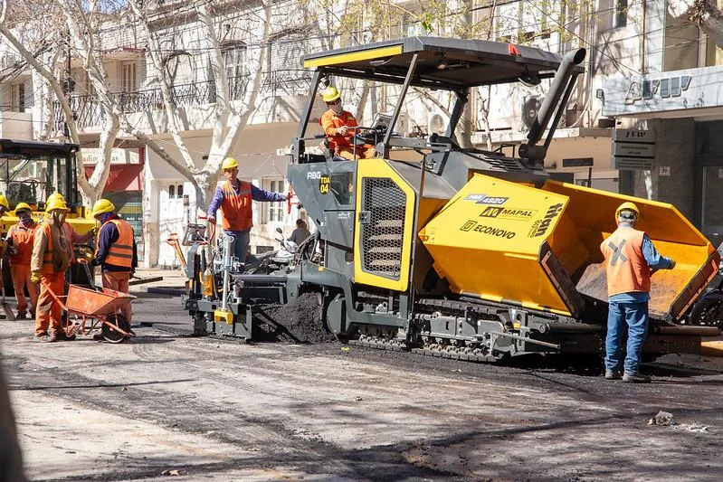 Comienza la repavimentación de calle Santa Fe y habrá cortes y desvíos de colectivos