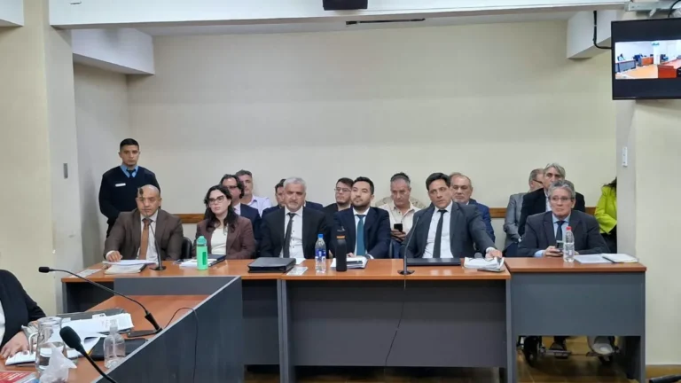 Sin Uñac en la sala, comenzó la audiencia de formalización por la causa del acueducto Gran Tulúm