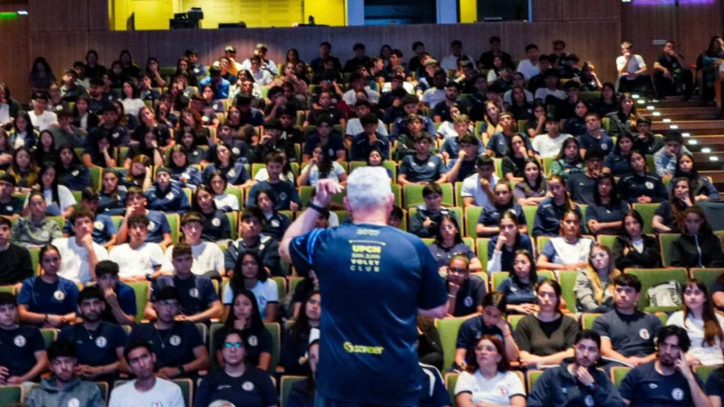 Construyendo Valores reunió a estudiantes y profesores del ISEF