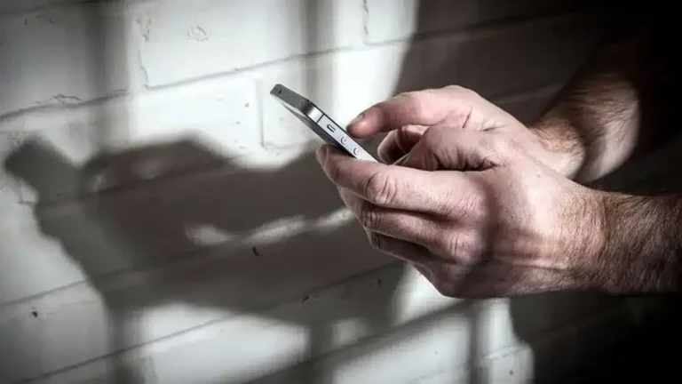 Diputado libertario impulsa una Reforma del Régimen penitenciario que prohíbe el uso absoluto de teléfonos celulares