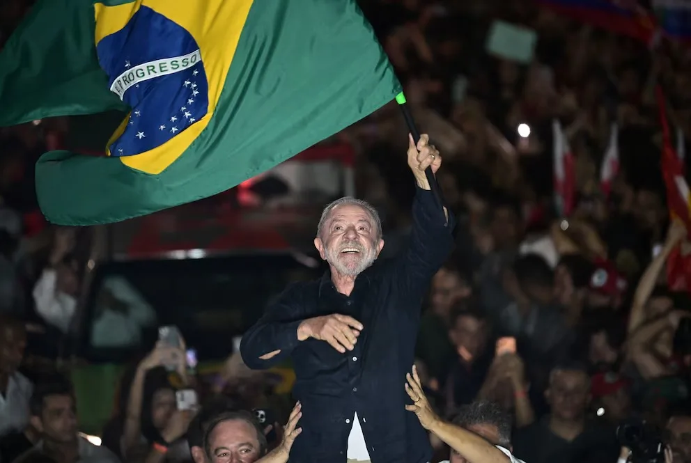 Lula ganó el balotaje en Brasil y logró la reelección con el 51,76% de los votos