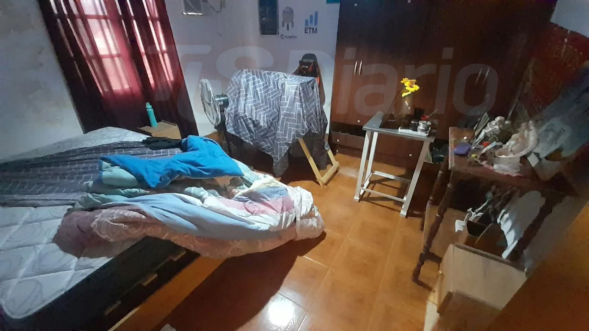Tiene 17 años, lo vieron escapando de un techo y terminó detenido con una guitarra y una lámpara LED