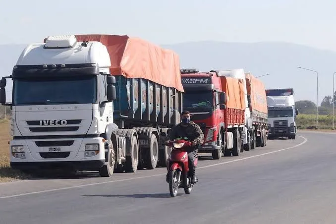 Cuánto cobra un camionero en octubre de 2026 tras el nuevo aumento: categoría por categoría