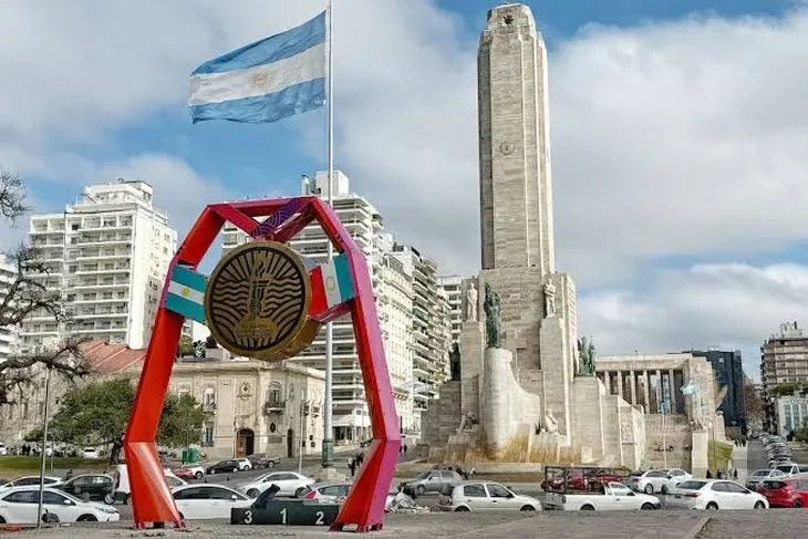 Se redujo el déficit turístico de Argentina, pero todavía viajan más argentinos al exterior que extranjeros al país