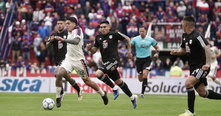 Farías: “Intento que mi mejoría le sirva a San Lorenzo”